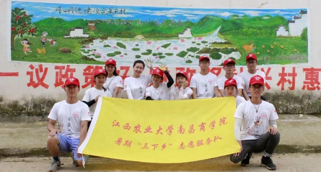 消息人士:将对乌海军在塞瓦斯托波尔残留的舰艇进行回收处理