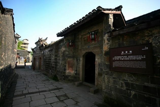 跳出深坑